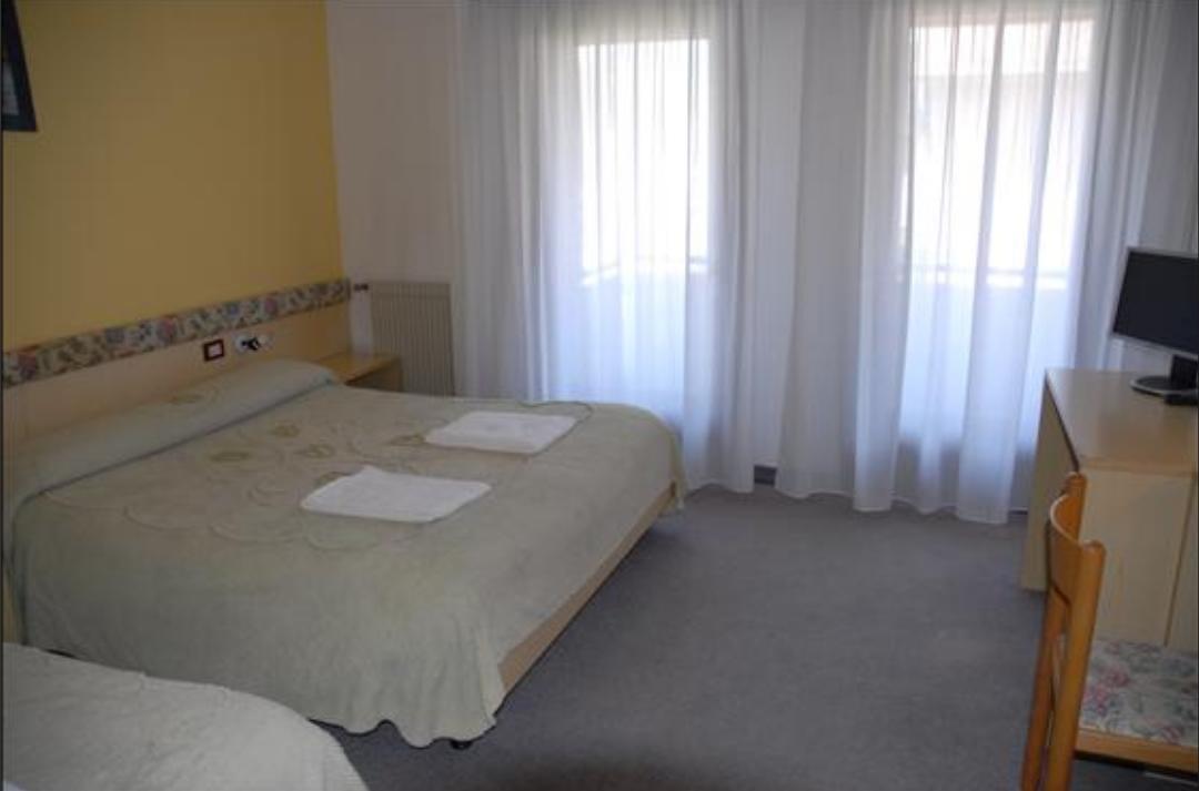 Hotel La Rosa Tolmezzo Εξωτερικό φωτογραφία